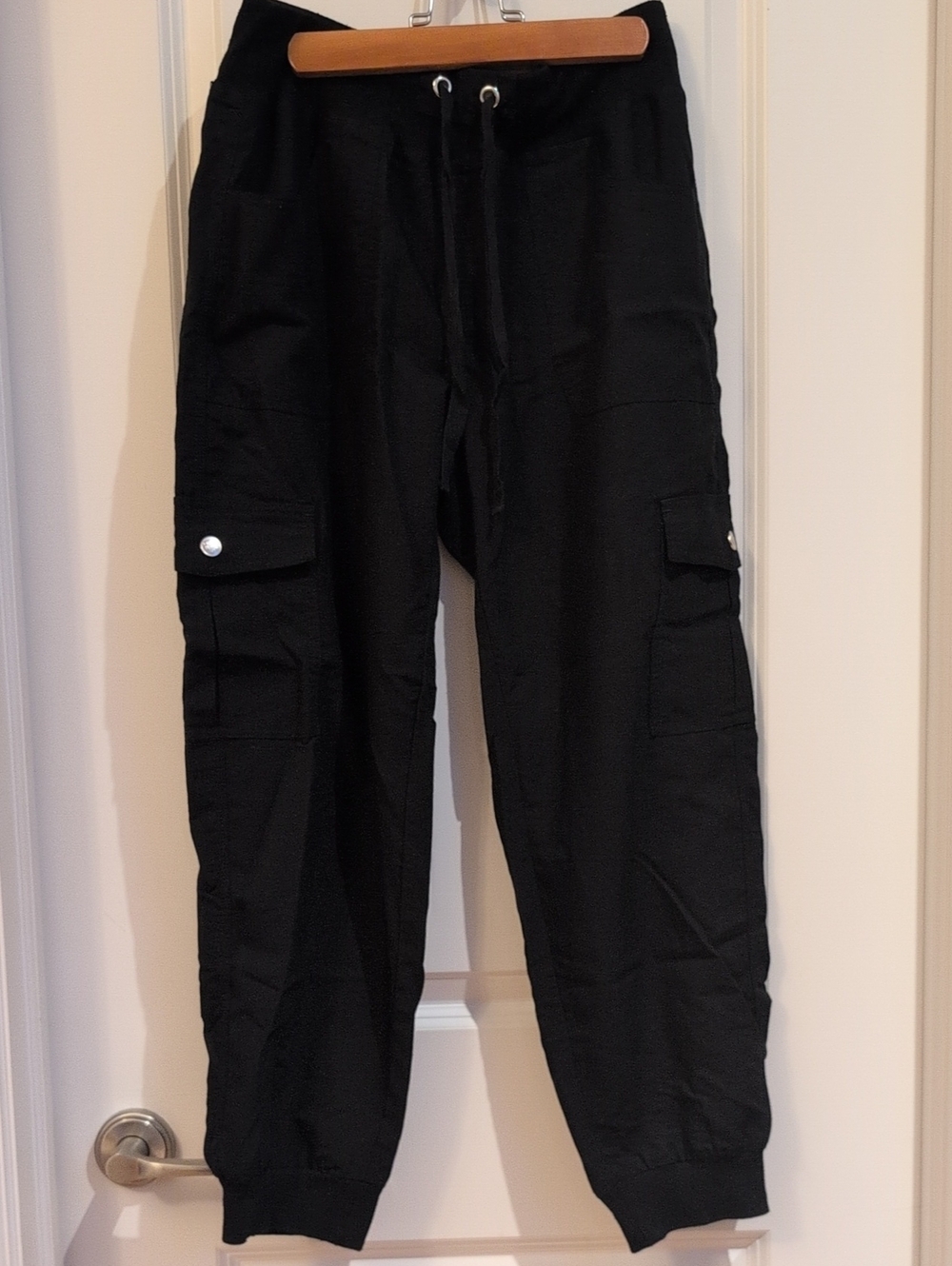 Women's Black Cargo Jogger Pants with Drawstring Waist - Size M, Lightweight